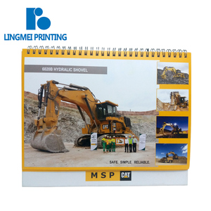 2018 promotional custom designs calendar book printing stand desk table calendar